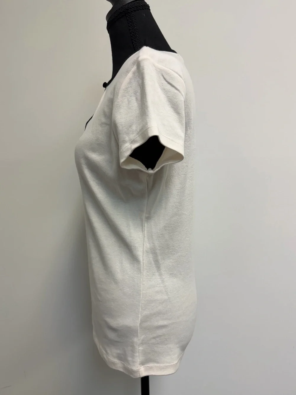 Lauren Ralph Lauren cream short